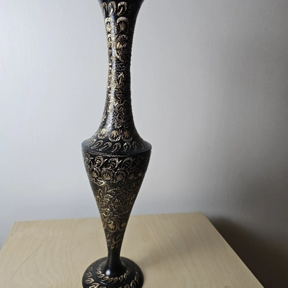 Elegant Black and Gold Vase